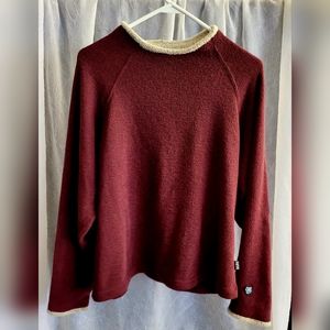 Älf clothing sweater.